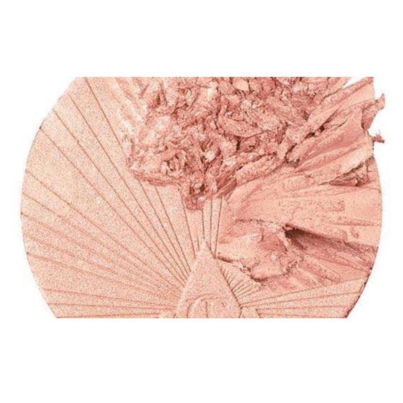 Charlotte Tilbury Hollywood Superstar Face and Body Highlighter - Picture 3 of 7